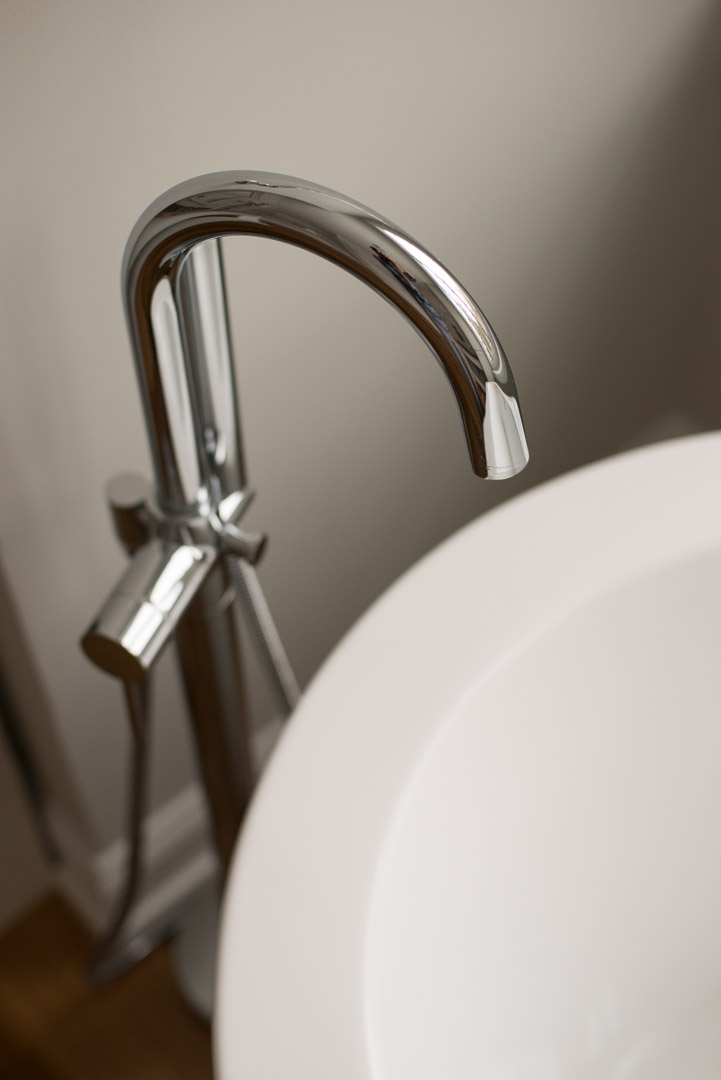 Winslow Interiors - gooseneck standalone tub faucet